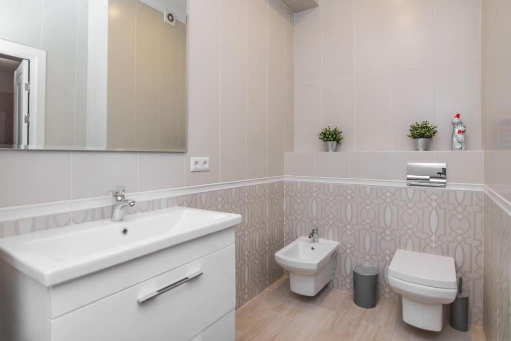 Grand Excelent New Ultra Central Apartments Kišiněv Exteriér fotografie